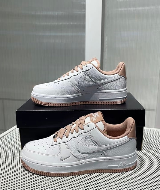 Nike Air Force 白粉 (IB6543-100)