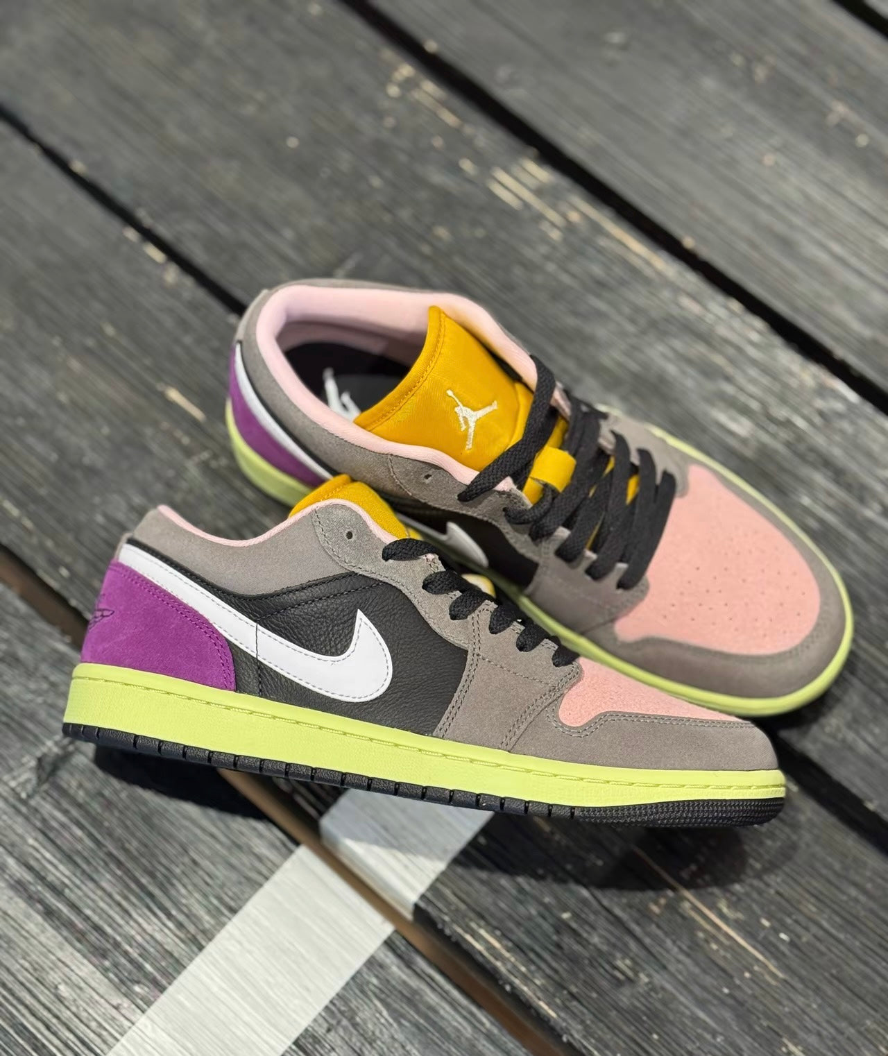 Air Jordan Low Tokyo Bio Hack (HQ2010-005)