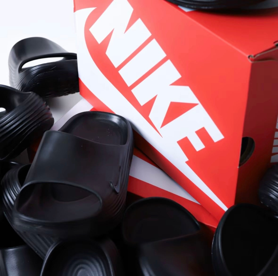 Nike ReactX Rejuven8 Slide Black (HV4479-001)