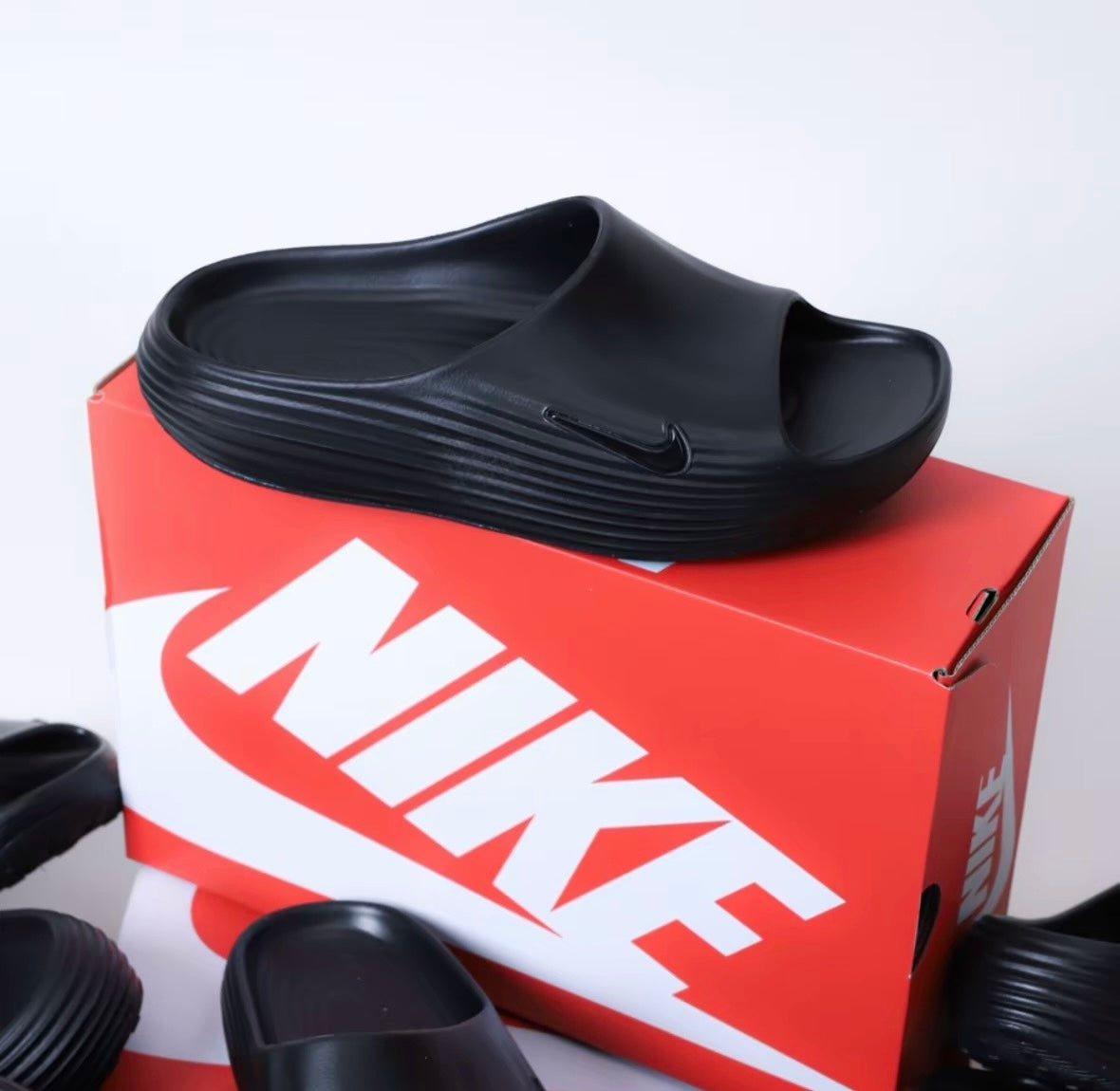 Nike ReactX Rejuven8 Slide Black (HV4479-001)