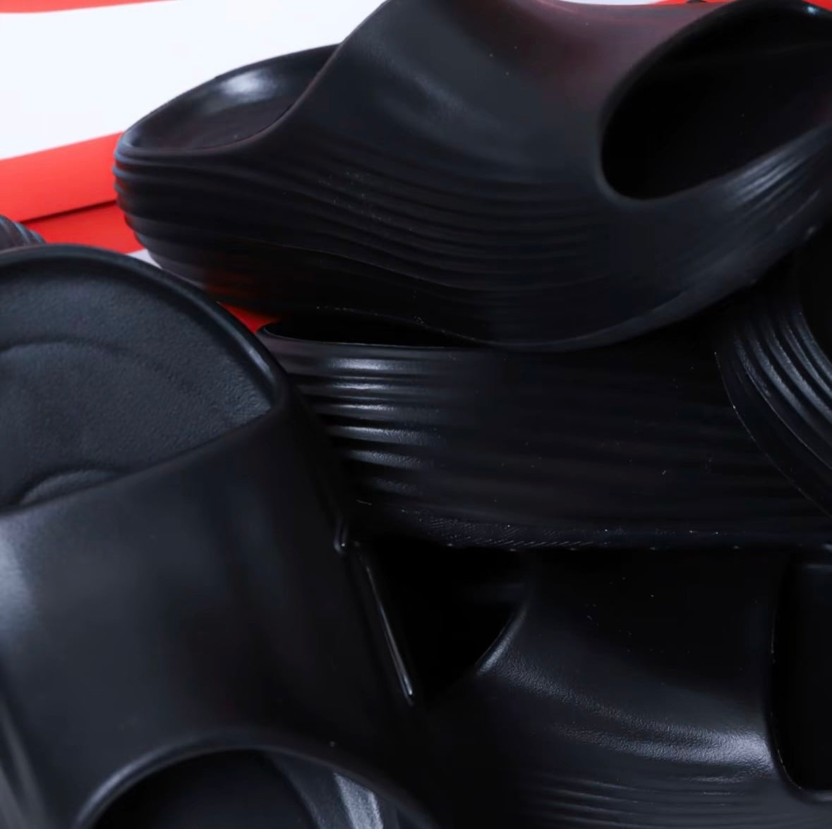 Nike ReactX Rejuven8 Slide Black (HV4479-001)