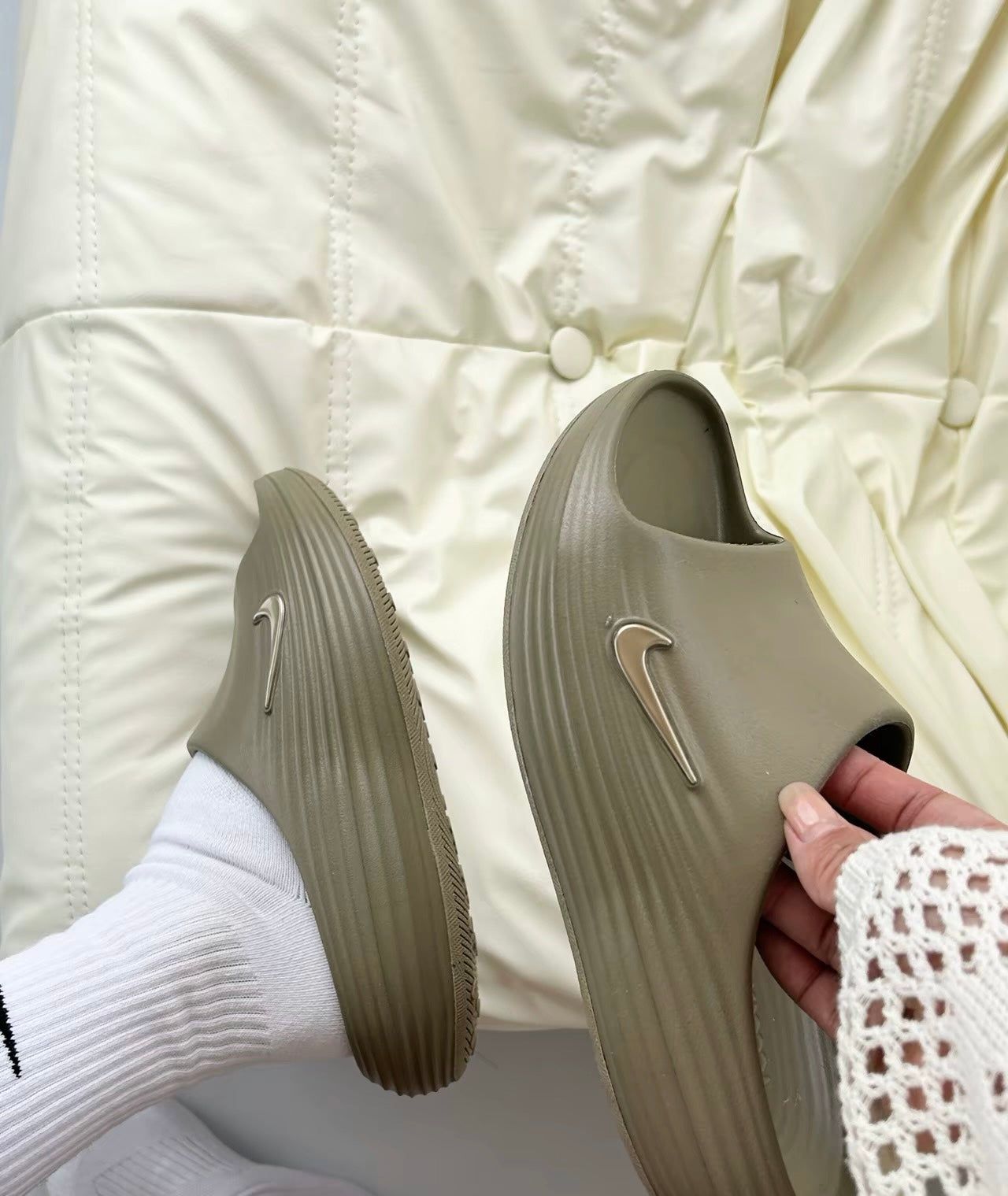 Nike ReactX Rejuven8 Slide 棕色 (HV4479-200)