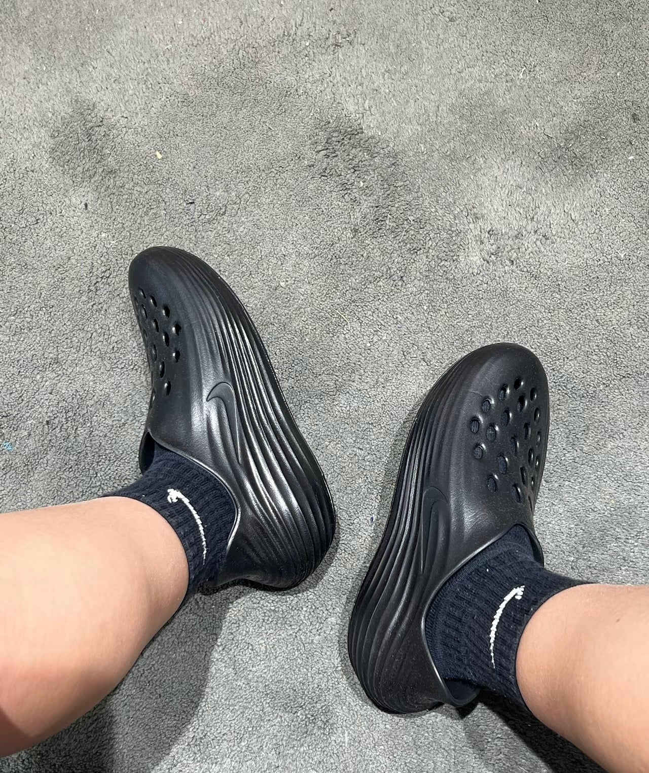 Nike ReactX Rejuven8 黑色 (HV5060-001)