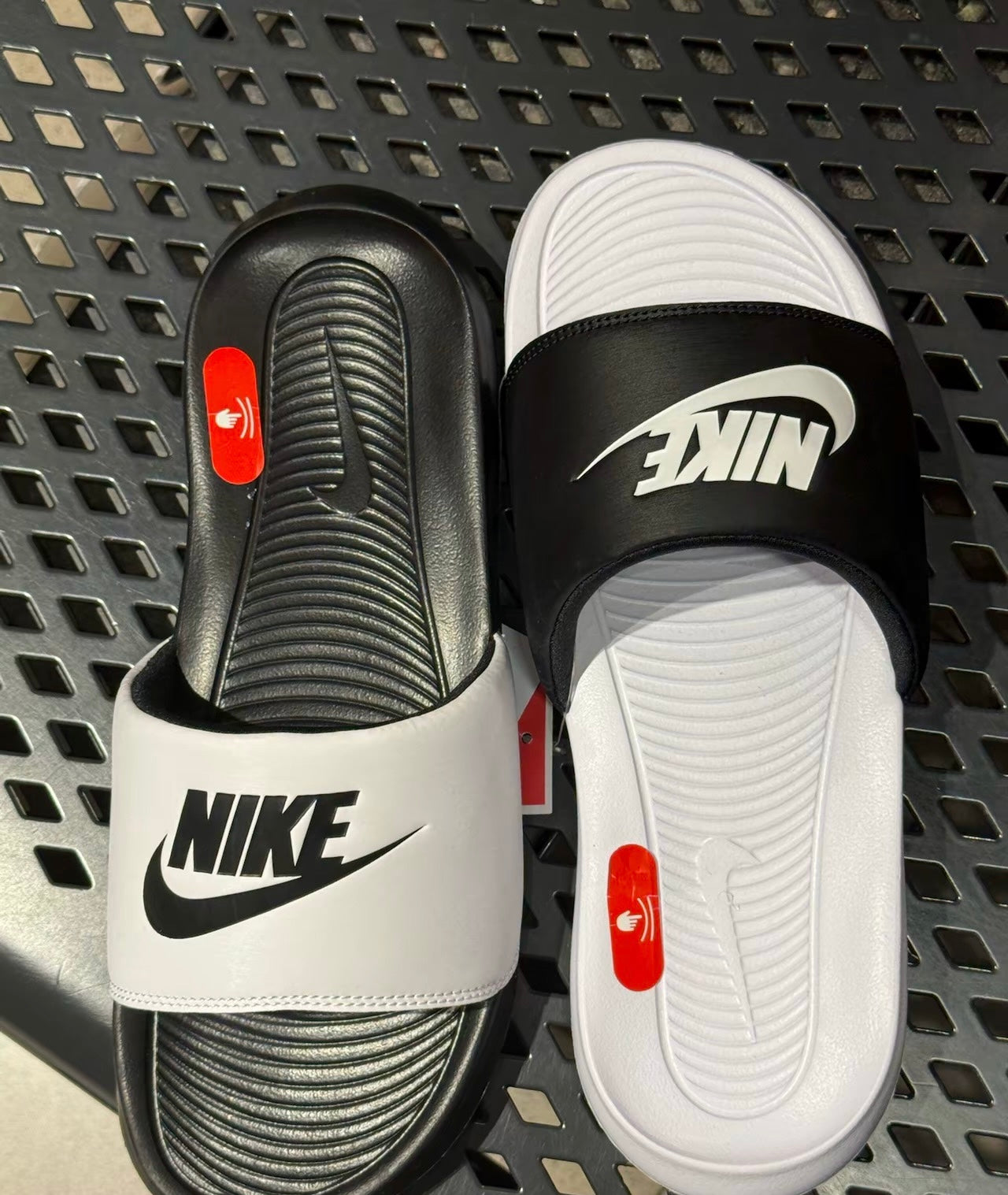 Nike Victori One Slide Mix 黑白 (DD0234-100)