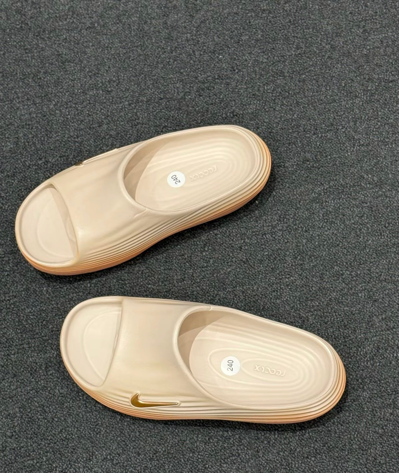Nike ReactX Rejuven8 Slide 淡粉 (HV4484-800)