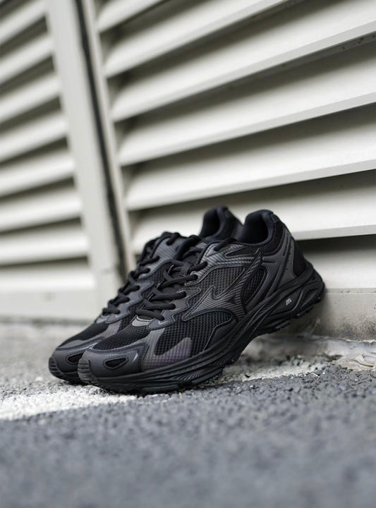 Mizuno Racer S 黑色 (D1GH223501)