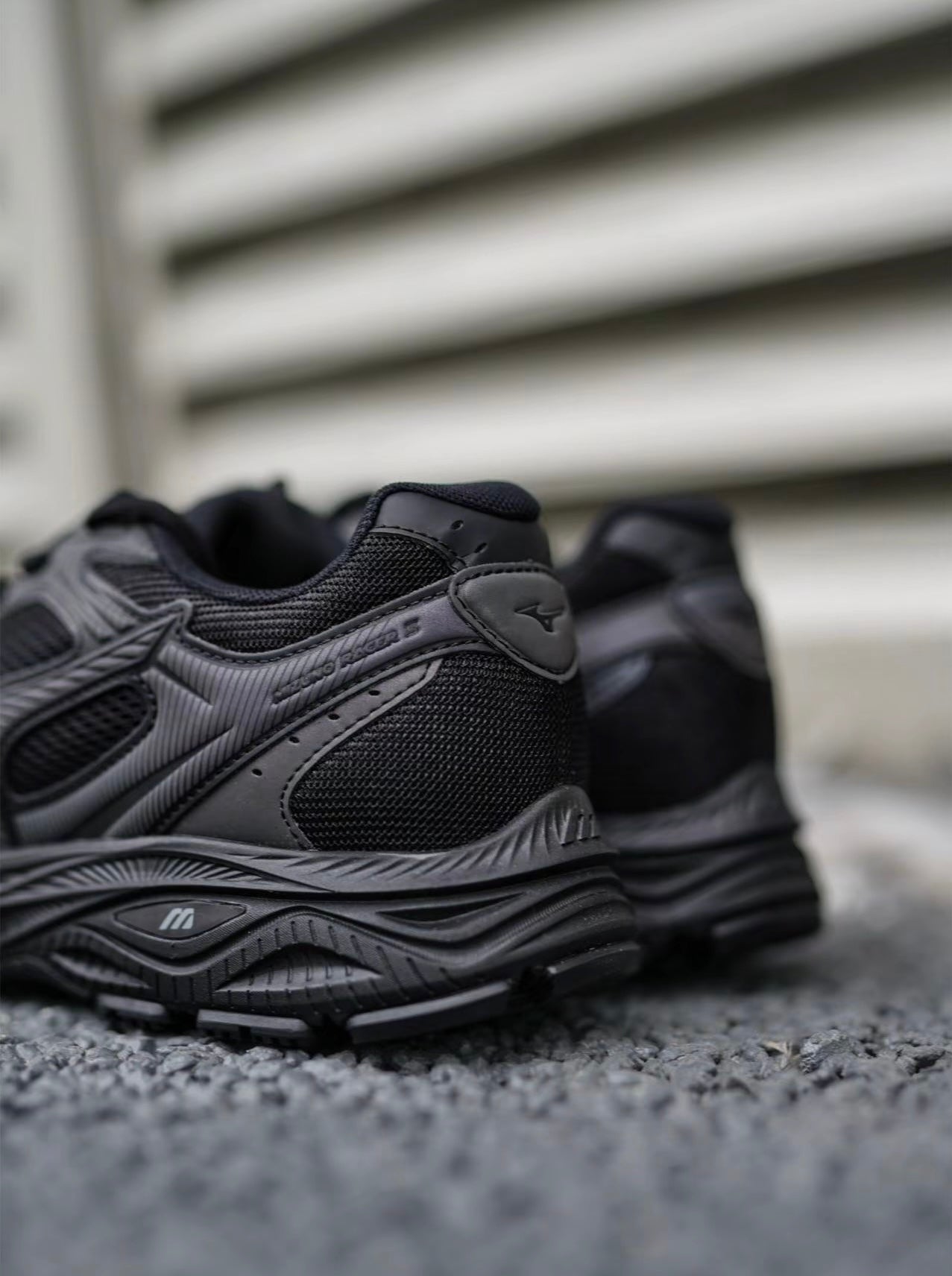 Mizuno Racer S 黑色 (D1GH223501)