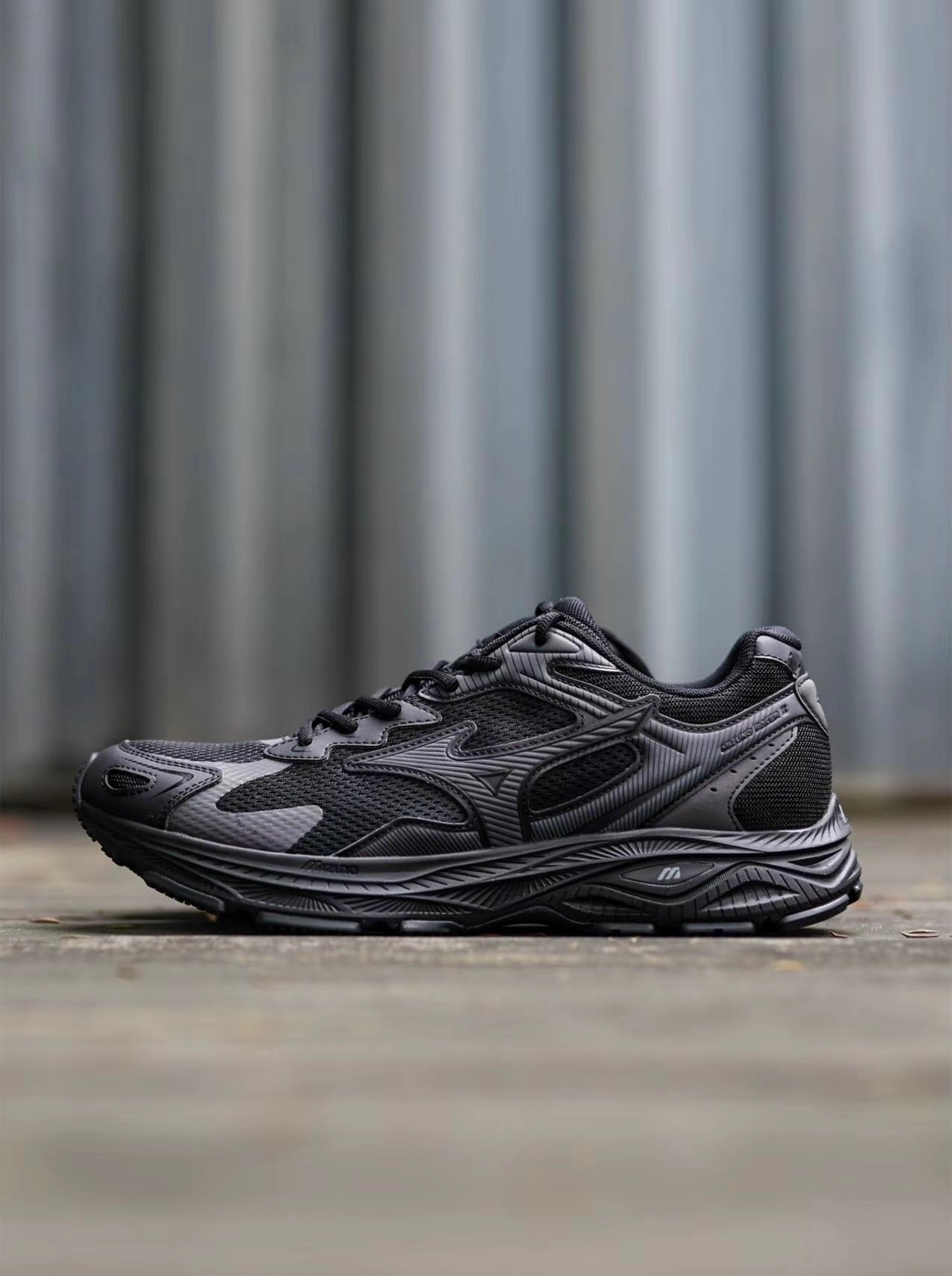 Mizuno Racer S 黑色 (D1GH223501)