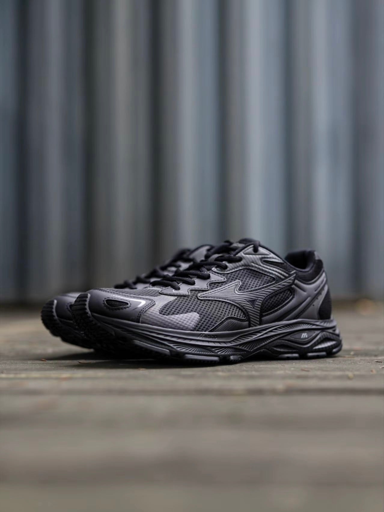 Mizuno Racer S 黑色 (D1GH223501)