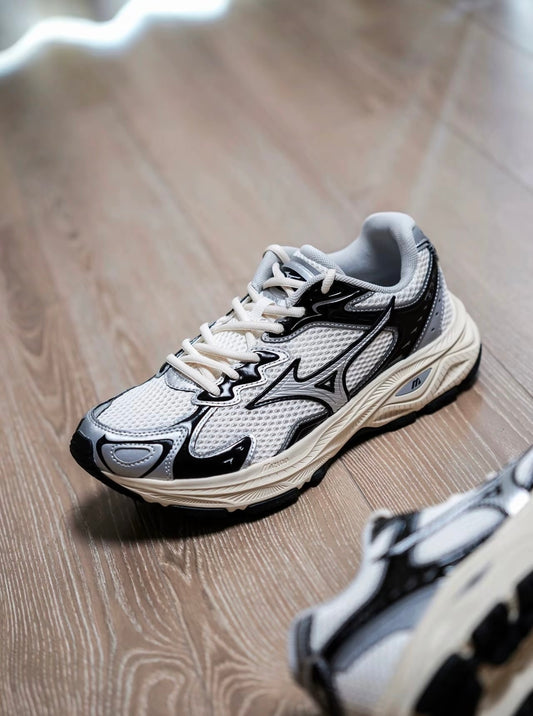 Mizuno Racer S Oarism 杏黑 (D1GH243601)