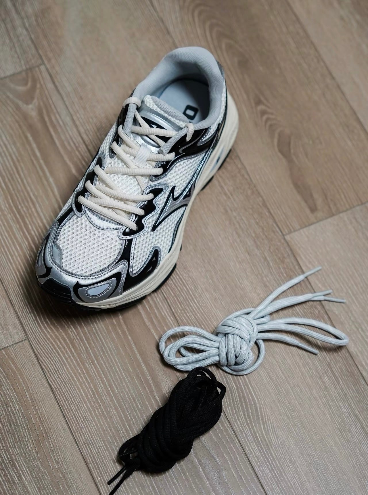 Mizuno Racer S Oarism 杏黑 (D1GH243601)