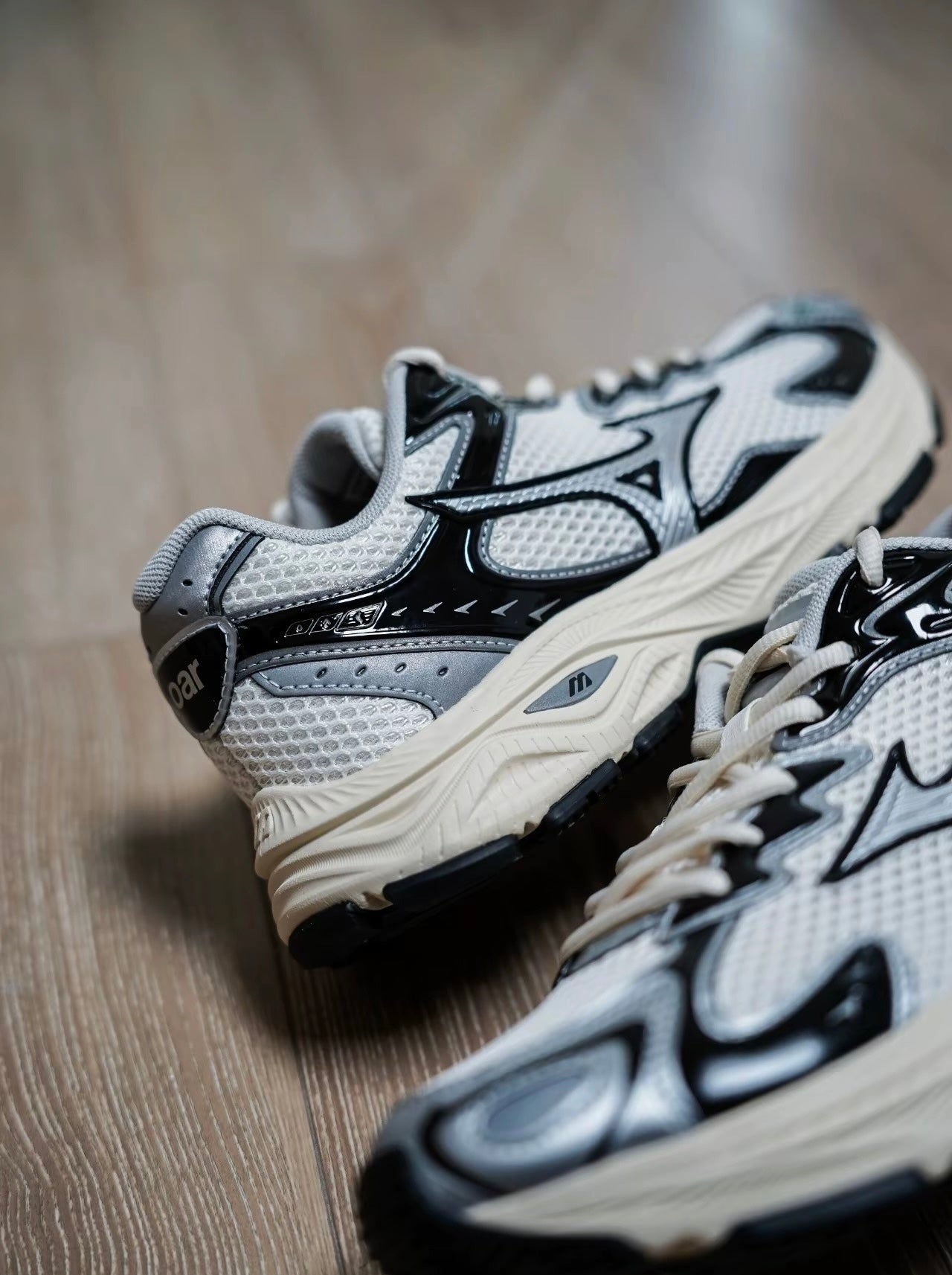 Mizuno Racer S Oarism 杏黑 (D1GH243601)