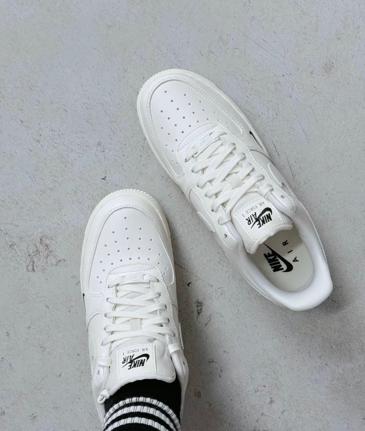 Nike Air Force 1 ESS TRK3 小黑勾 (HF1058-133)