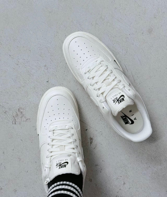Nike Air Force 1 ESS TRK3 小黑勾 (HF1058-133)