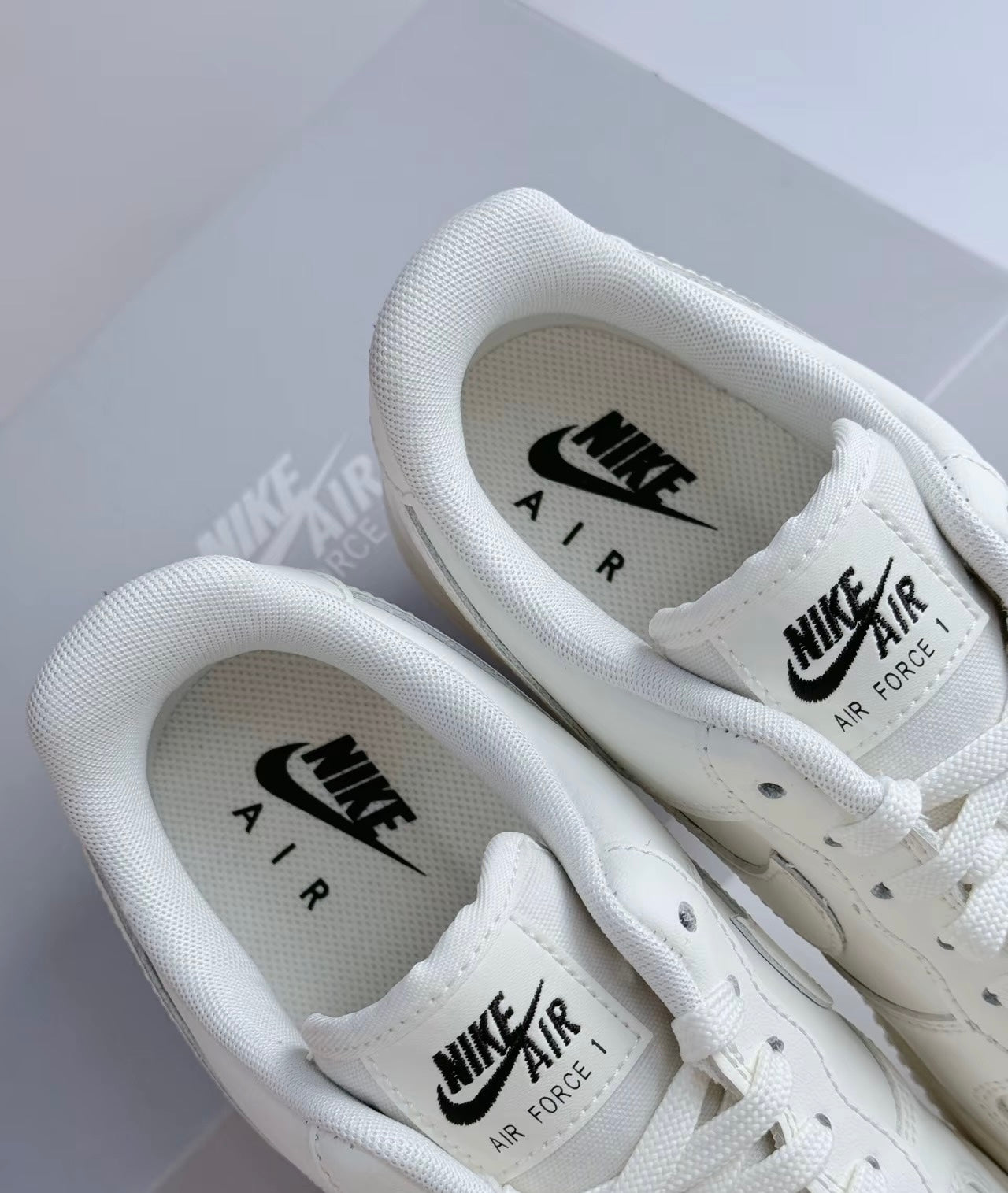 Nike Air Force 1 ESS TRK3 小黑勾 (HF1058-133)