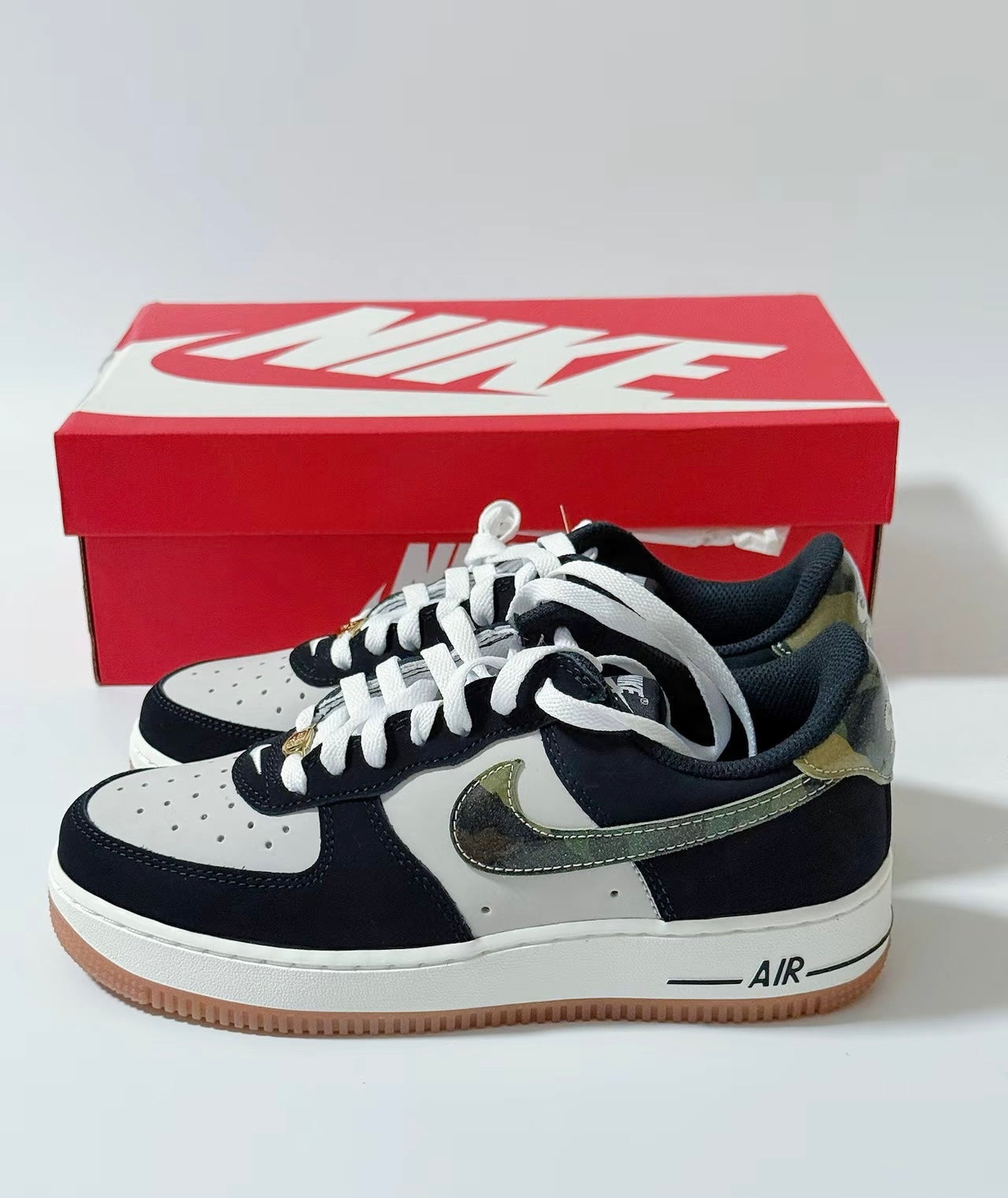 Nike Air Force 米黑 (HQ1967-100)