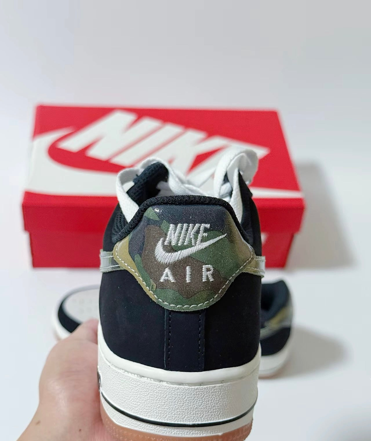 Nike Air Force 米黑 (HQ1967-100)