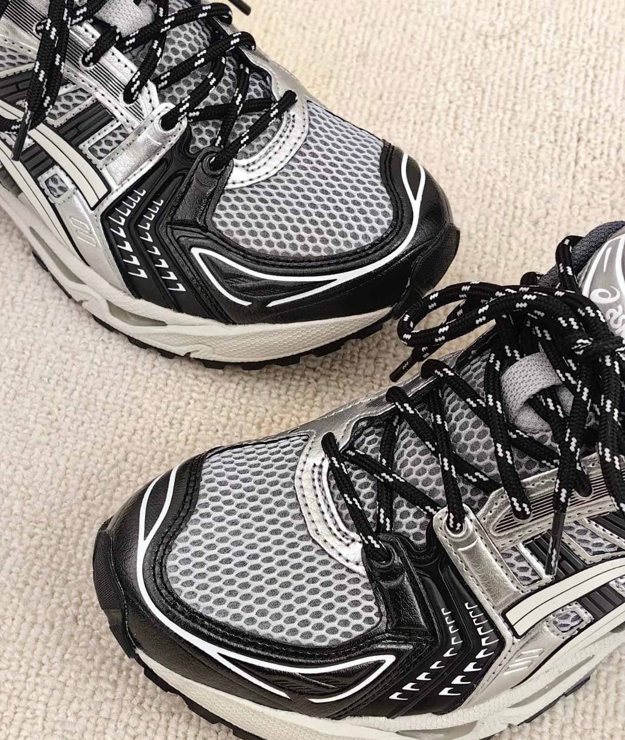 Asics Gel-Kayano 14 ”Black & Glacier Grey“ 韓國限定 (1201A935-001)