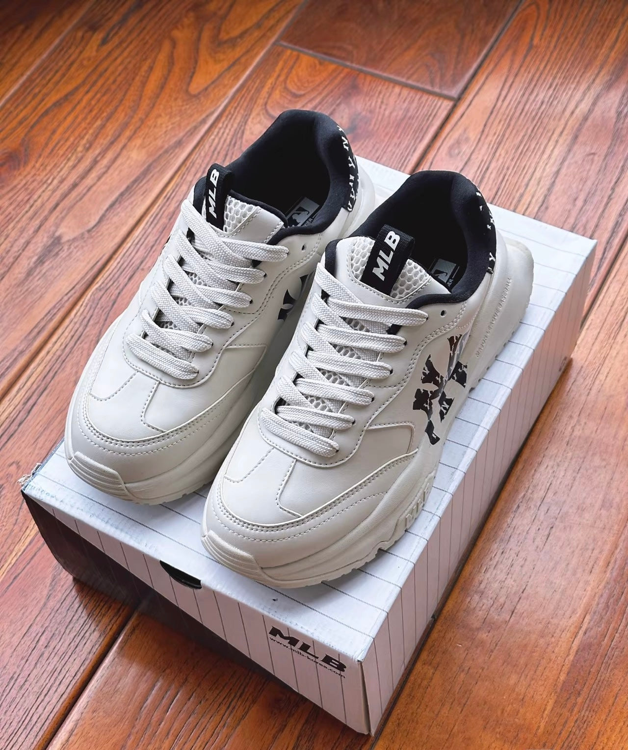 MLB Chunky Runner 黑白 (3ASHCRM3N-50BKS)