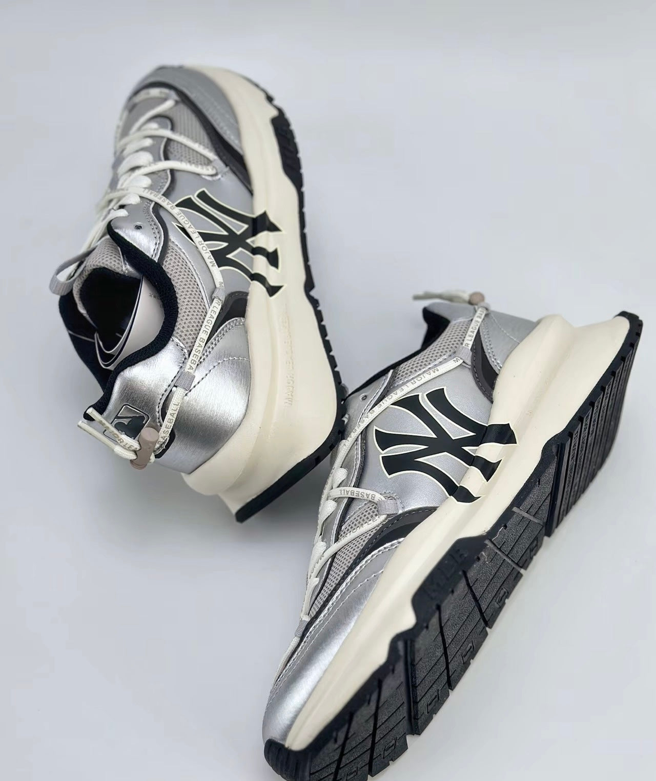 MLB Chunky Runner 銀色 (3ARNCRL4N-50SIS)