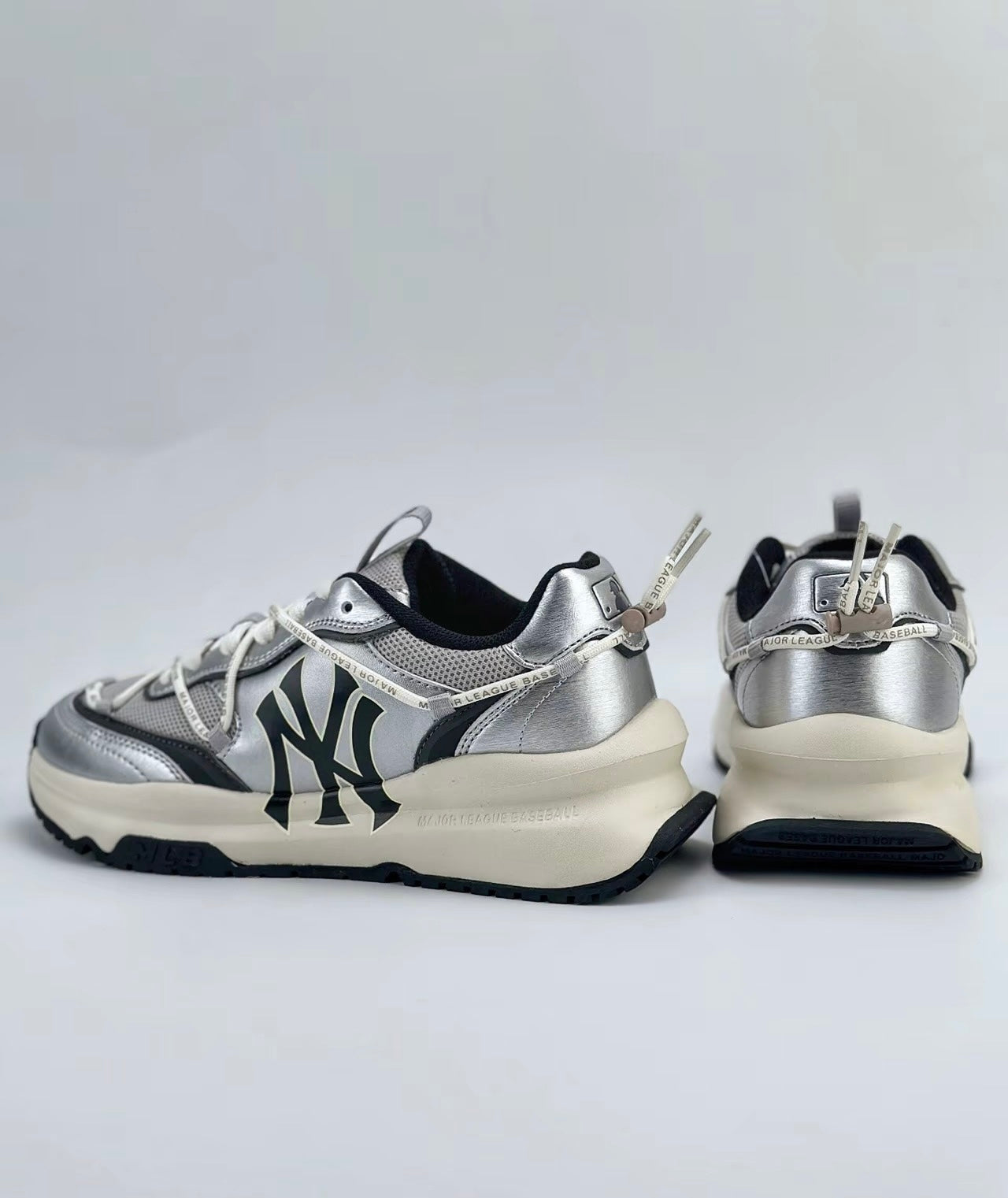 MLB Chunky Runner 銀色 (3ARNCRL4N-50SIS)