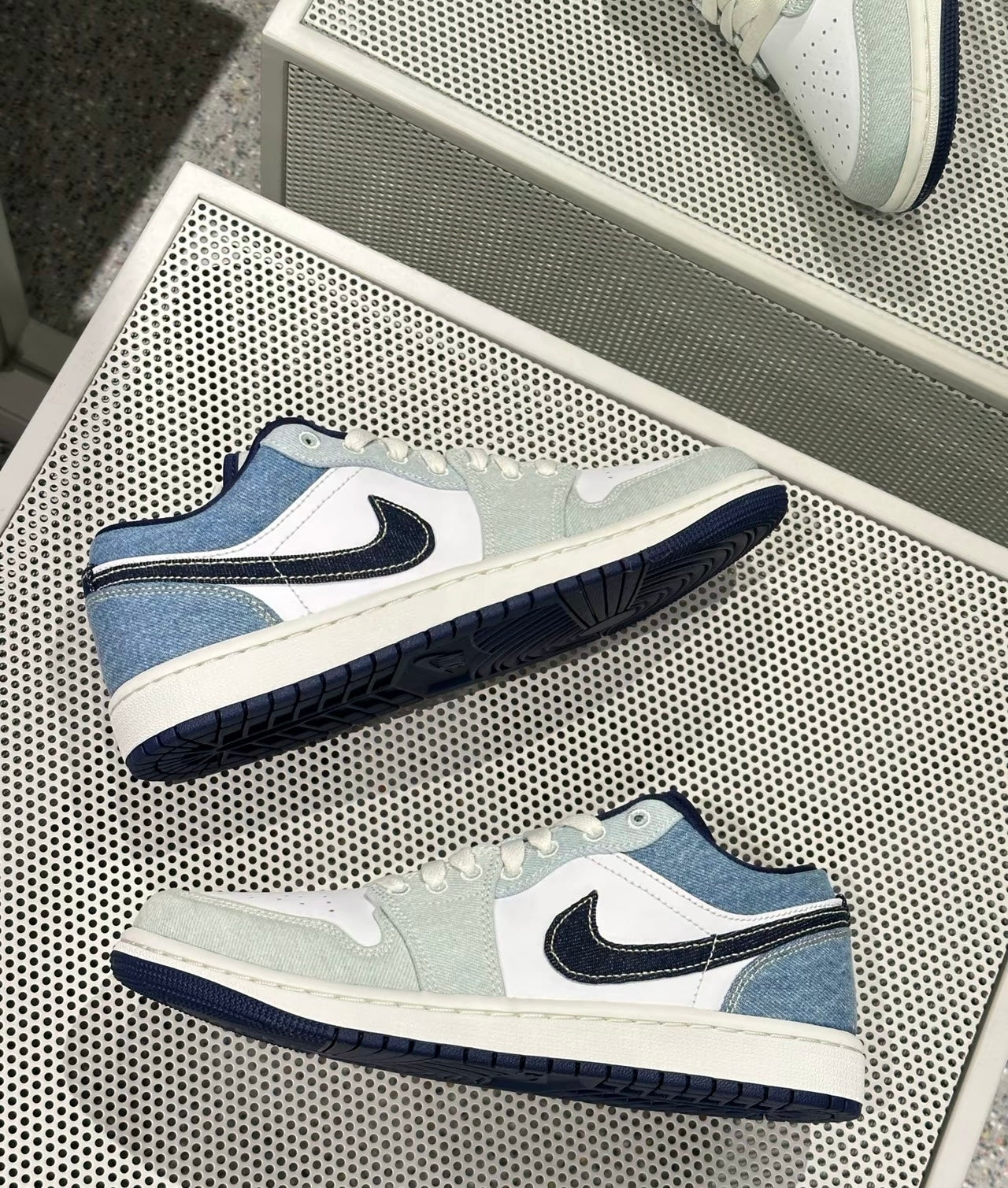 (萬聖節優惠) Air Jordan Low 牛仔藍 (IH0648-141)