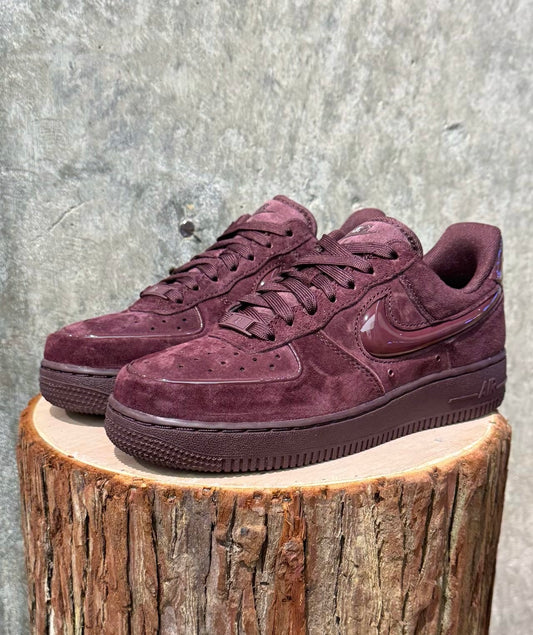 Nike Air Force 酒紅 (HV4406-600)