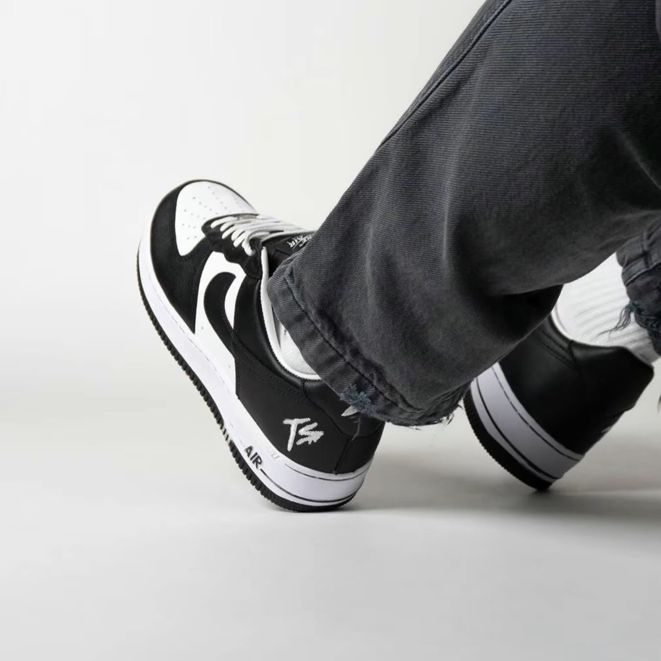 Terror Sauad x Nike Air Force 1 Low BlackOut 黑白 (FJ5756-100)