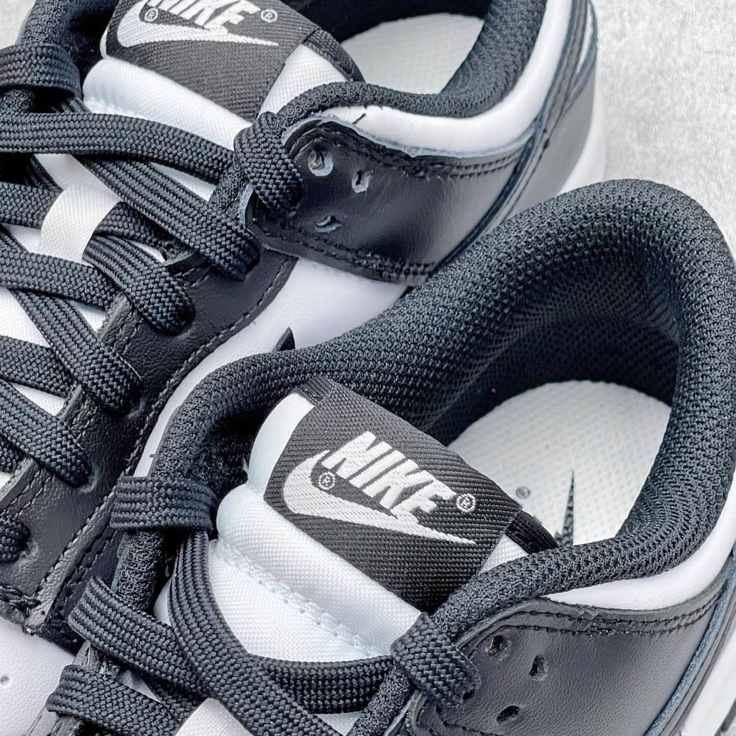Nike Dunk Low Panda (DD1391-100)