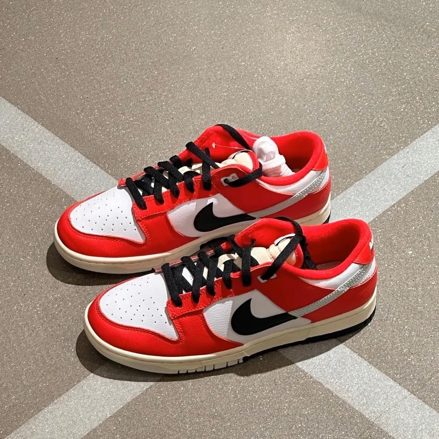 Nike Dunk Low - Split Chicago (DZ2536–600)