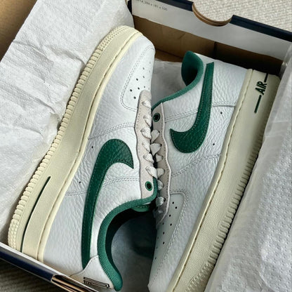 Air Force 1 Low ‘07 LX “Summit White and Gorge Green” (DR0148-102)