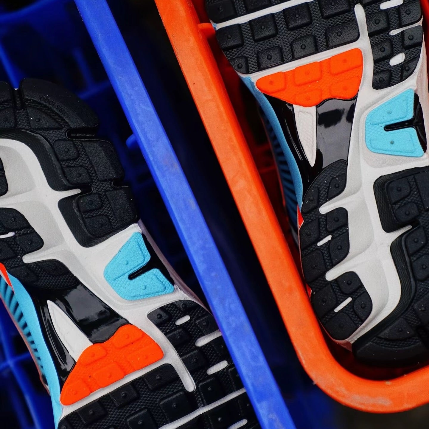 Nike Zoom Vomero 5 - Black Blue Gaze (FZ3963-010)