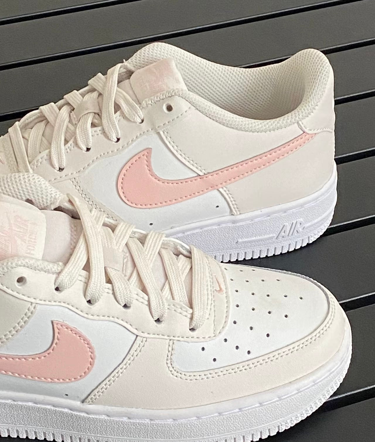 Nike Air Force GS 灰白粉 (FV5948-006)