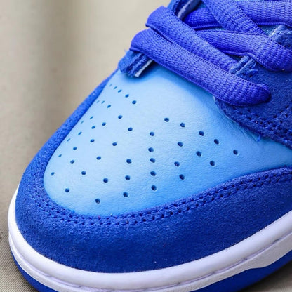 Nike SB Dunk Low - Blue Raspberry (DM0807-400)