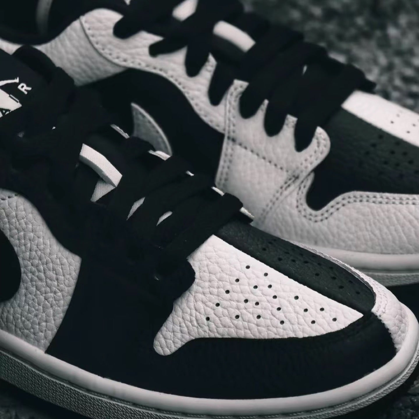 AJ1 low Homage White Black 鴛鴦黑白色 (DR0502-101)