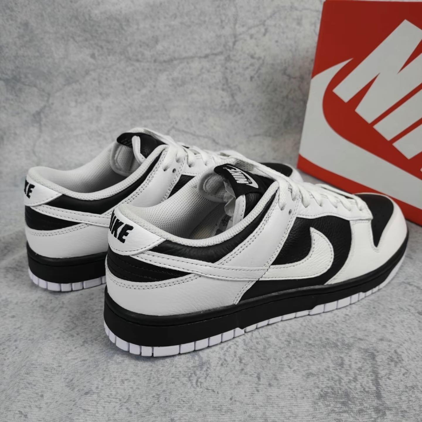 Nike Dunk Low Reverse Panda (FD9064-011)