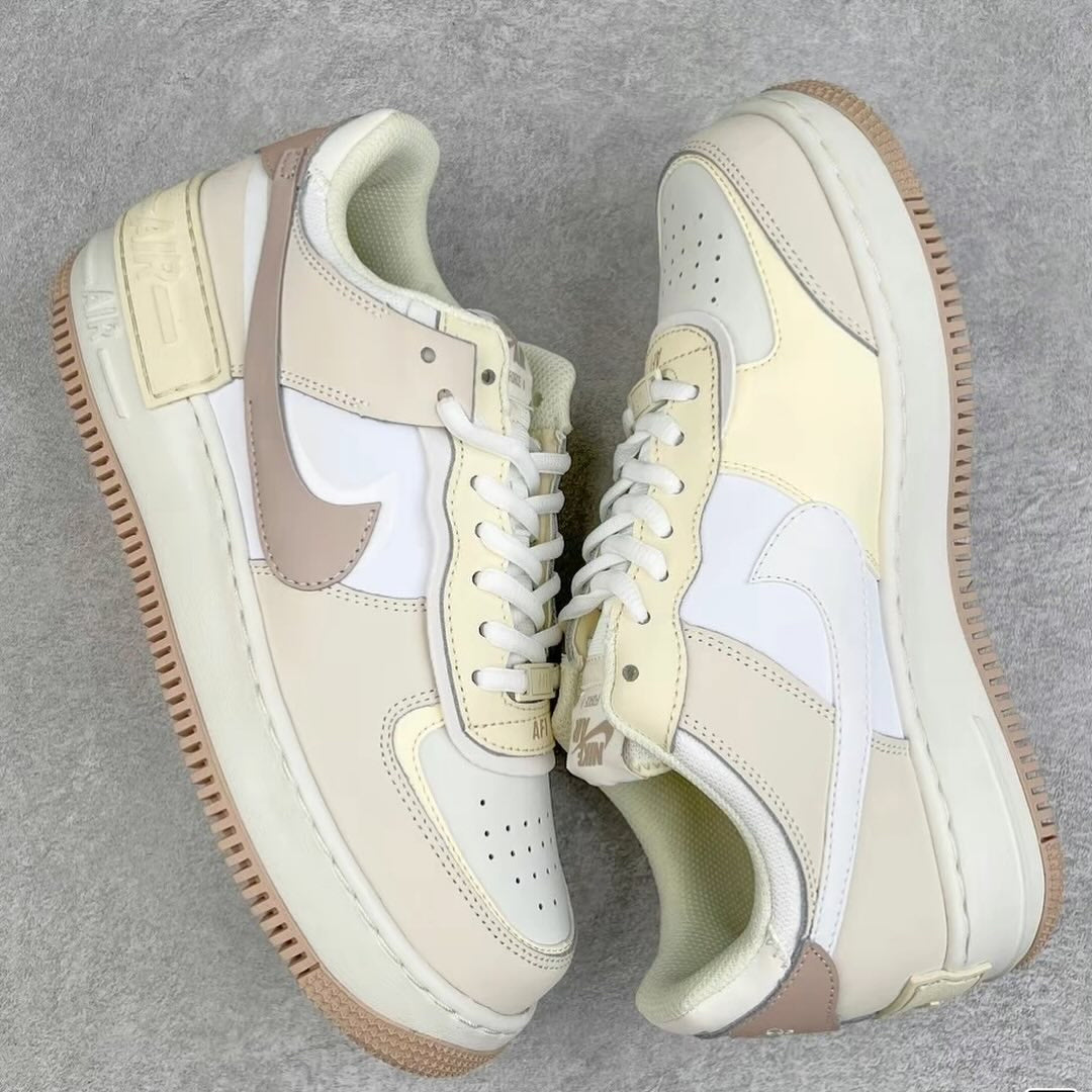 NIKE AIR FORCE 1 奶油白 (FN3444-121)