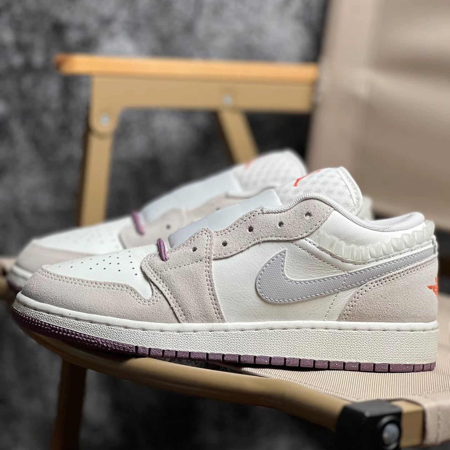 Air Jordan Low 蕾絲裙邊 灰白 (FQ8094-100)