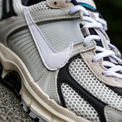NIKE Zoom Vomero 5 White Black (FN7649-110)
