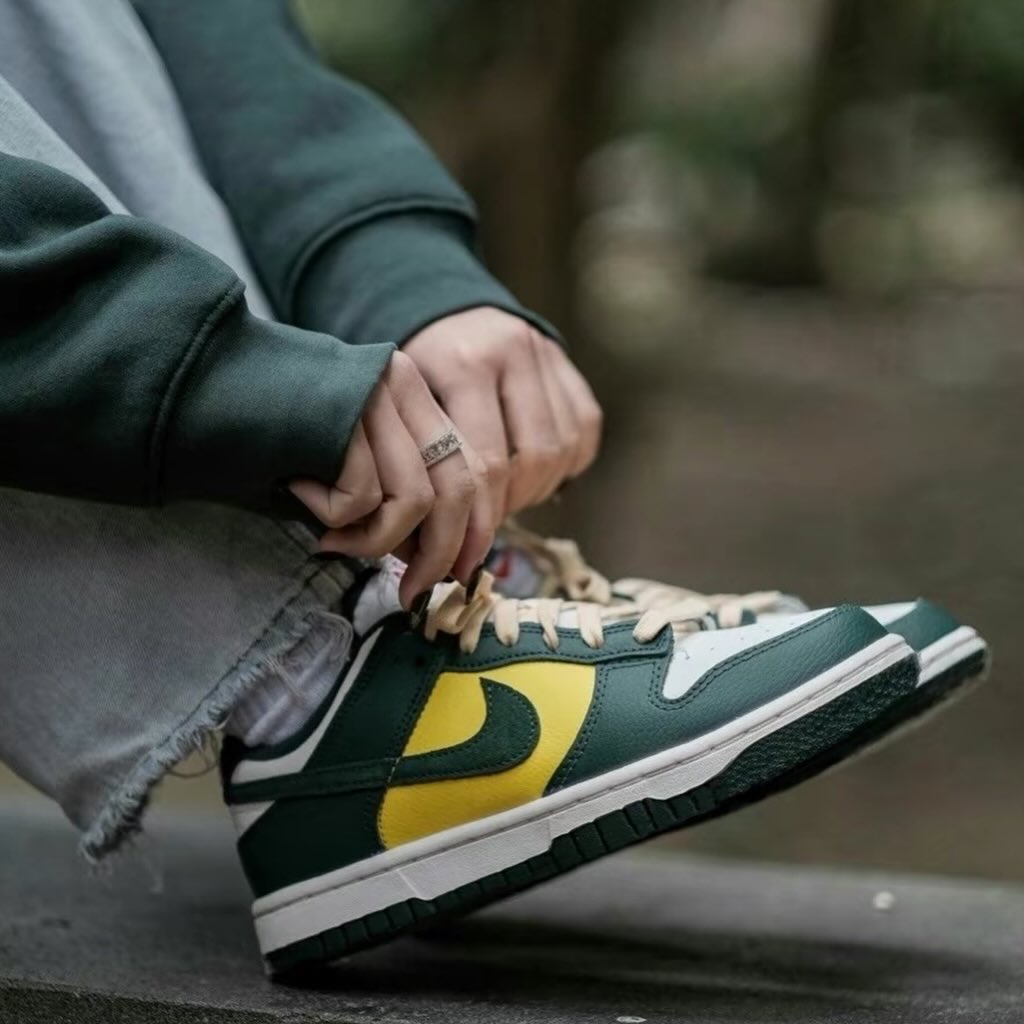 Dunk Low SE Noble Green (W) (FD0350-133)