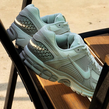Nike Zoom Vomero 5 ”Light Orewood Brown“ (HF1553-100)