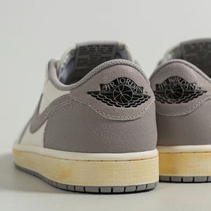 AJ1 LOW “ Atmosphere Grey “ (CZ0790-101)