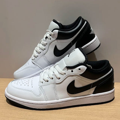 JORDAN 1 LOW WHITE BLACK (553558-132)