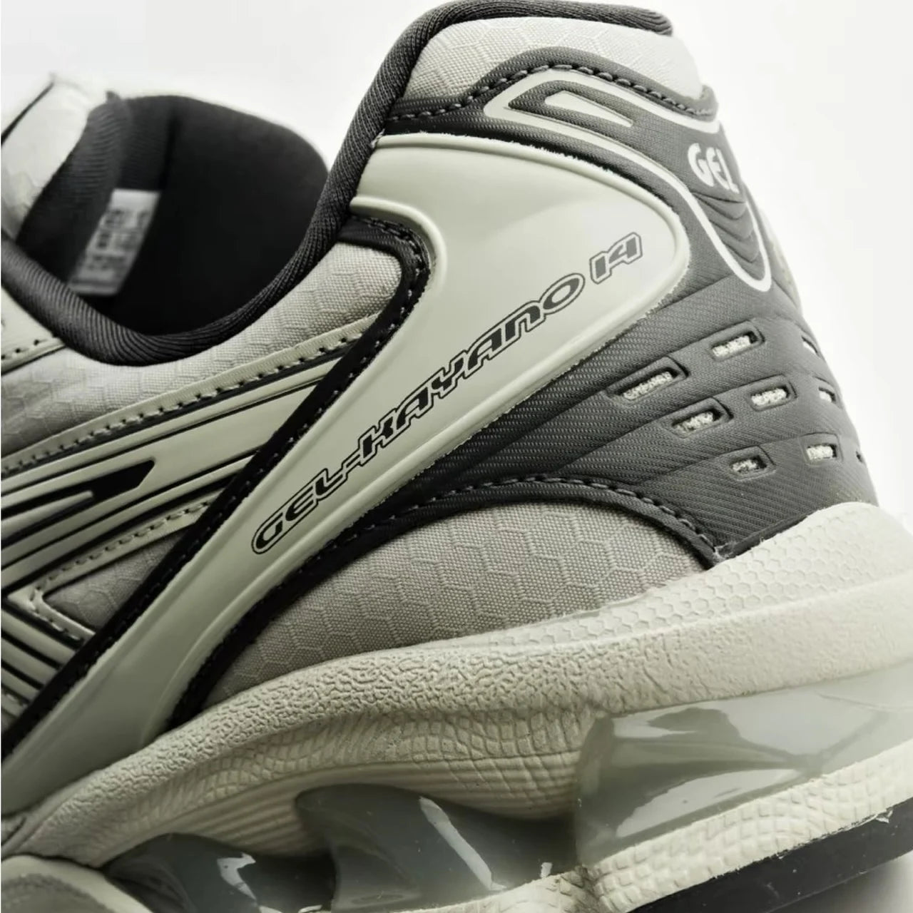 Asics Gel-Kayano 14 淺灰 (1203A412-020)