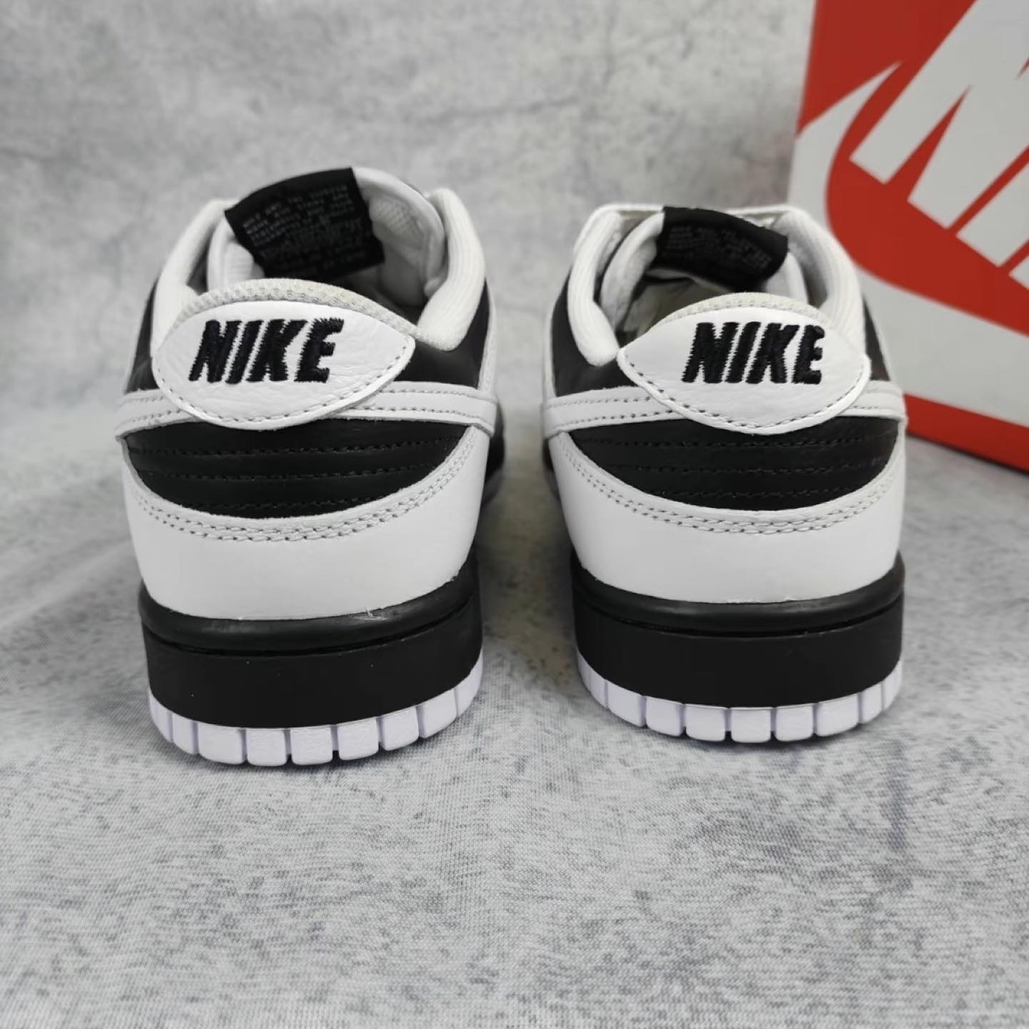 Nike Dunk Low Reverse Panda (FD9064-011)