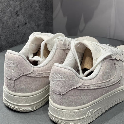 Nike Air Force 1 麂皮灰 (HQ3499-100)