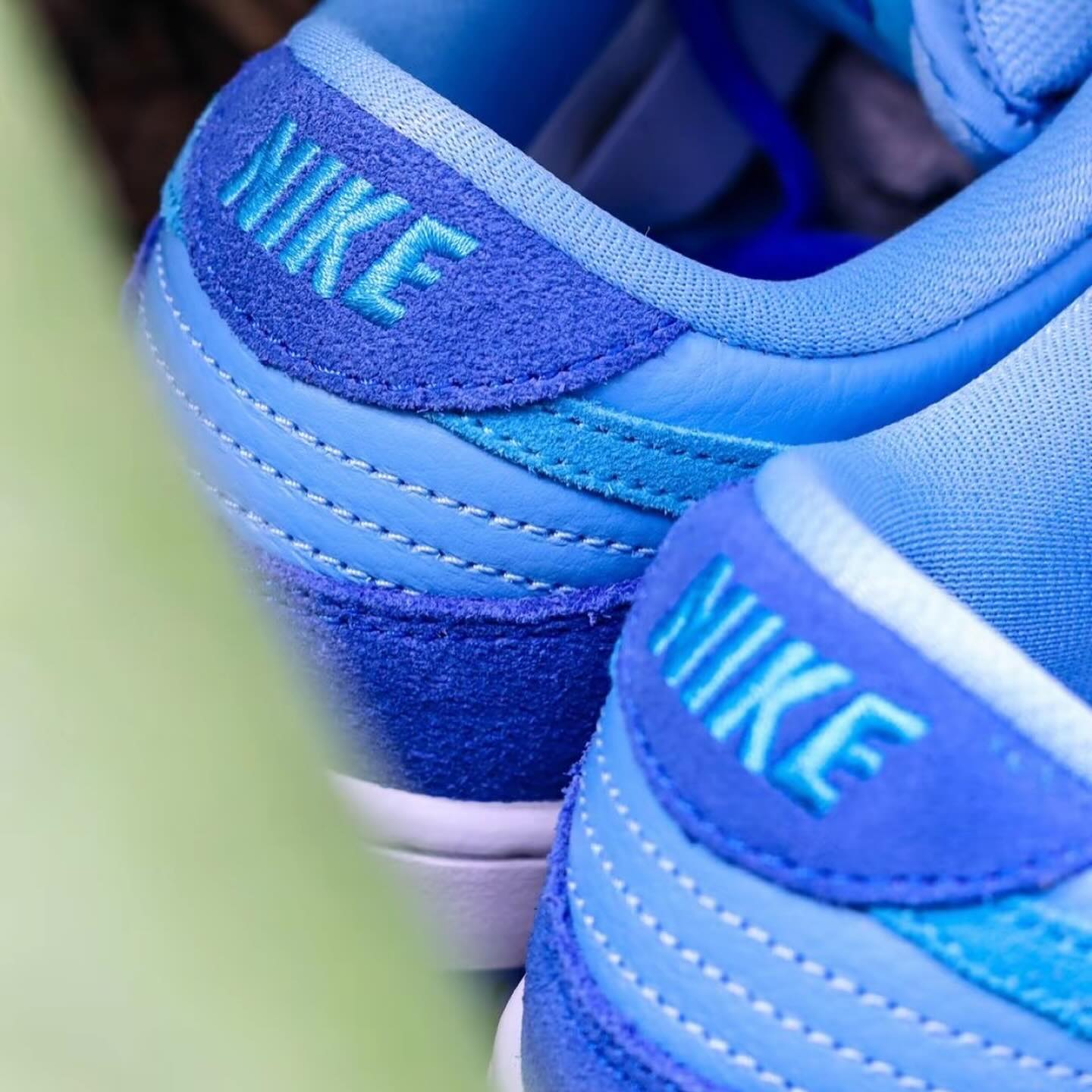 Nike SB Dunk Low - Blue Raspberry (DM0807-400)