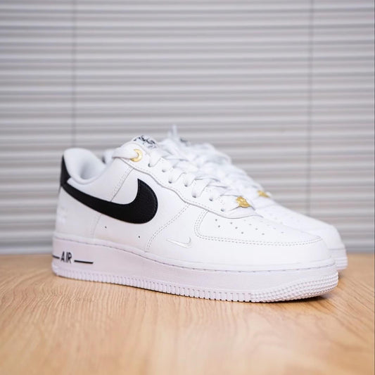 Nike Air Force 1 Black White Se 黑白 (DQ7658-100)