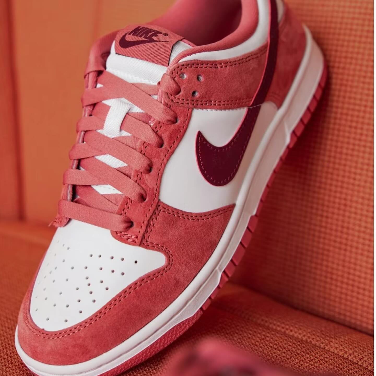 Nike Dunk Low - Valentine Day (FQ7056-100)