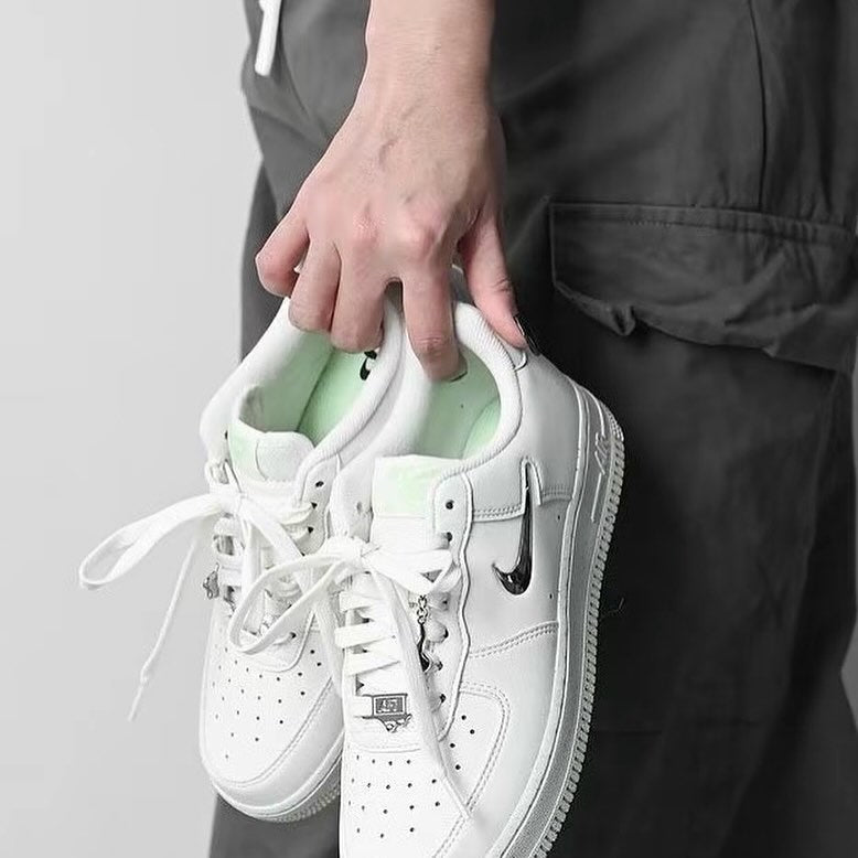 Nike Air Force 1 ‘07 Next Nature 金屬勾 米白薄荷 (FN8540-100)